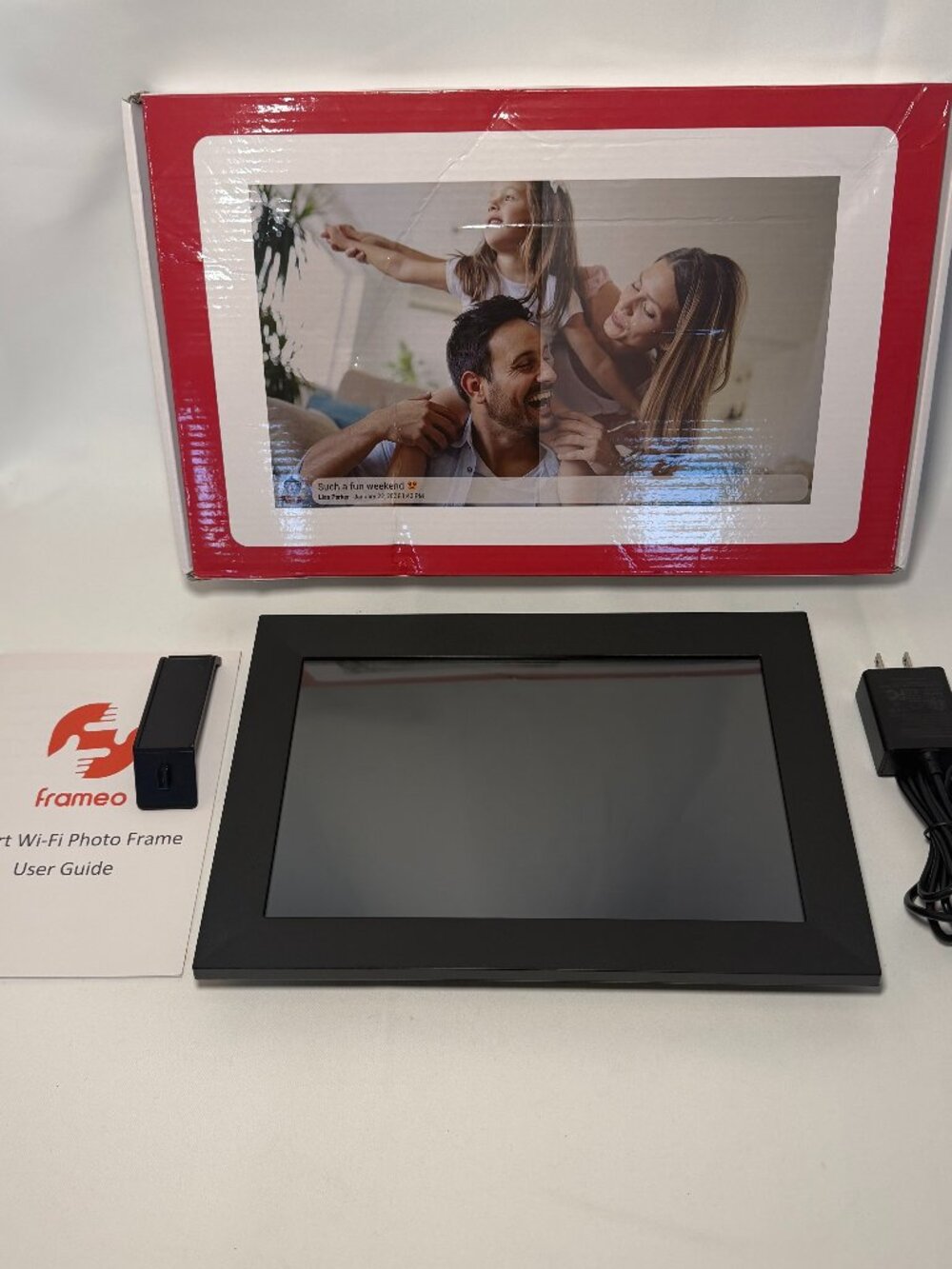 Frameo 10.1" Smart Wi-Fi Photo Frame Pictures HD IPS Touchscreen New Open Box